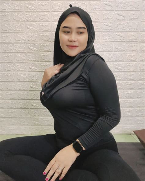 payudara bugil|Hijab Bugil